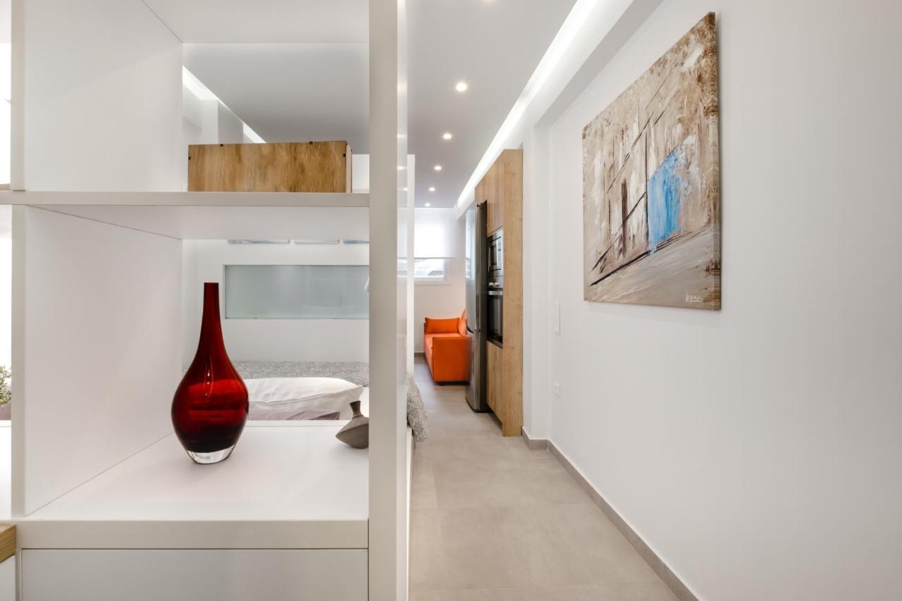 New Luxury Studio In The Heart Of Thiseio. Athén Kültér fotó