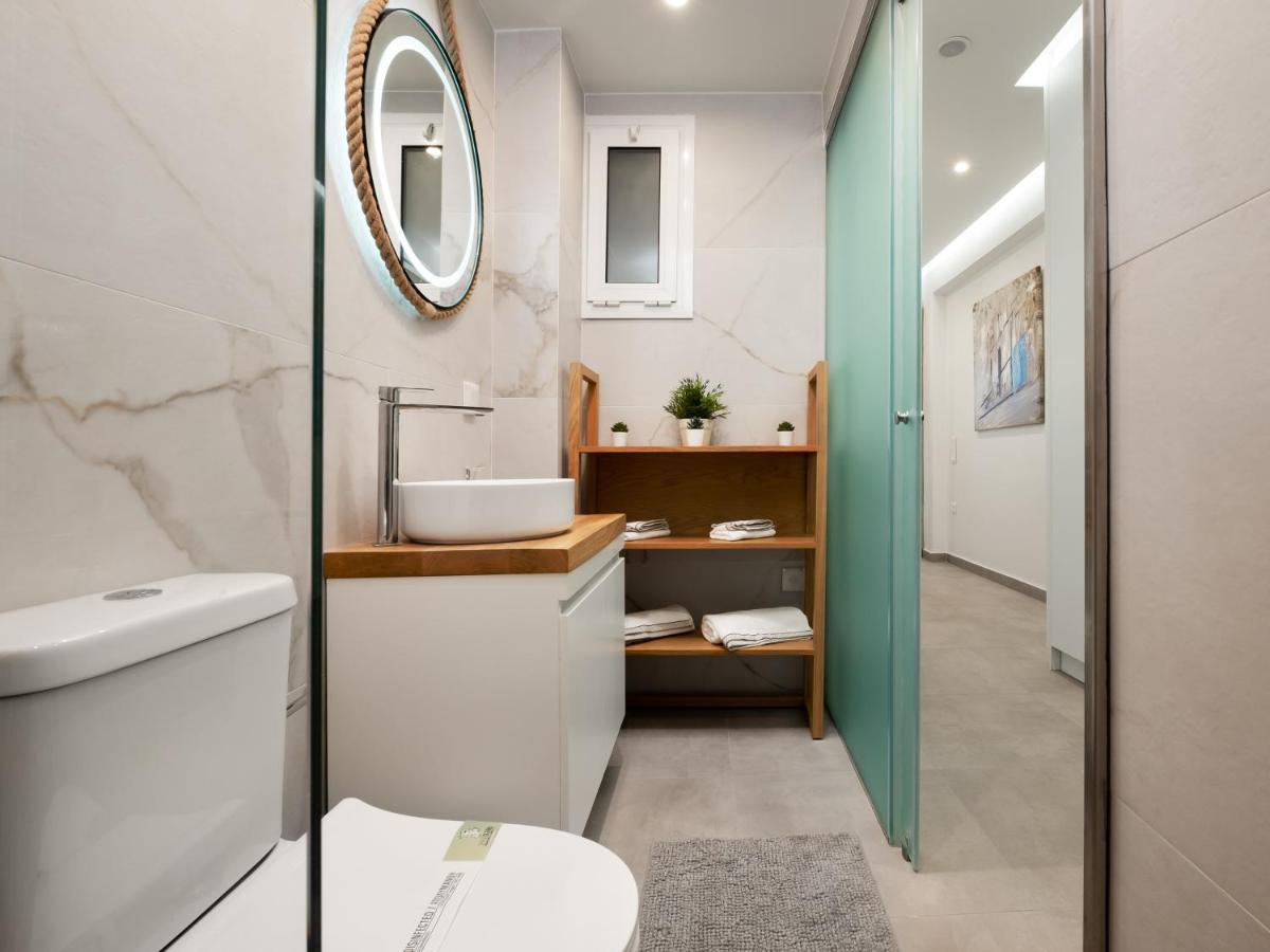 New Luxury Studio In The Heart Of Thiseio. Athén Kültér fotó